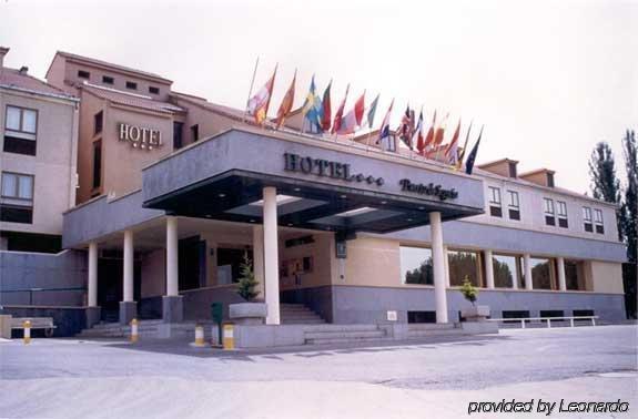Hotel Puerta De Segovia La Lastrilla Exterior foto